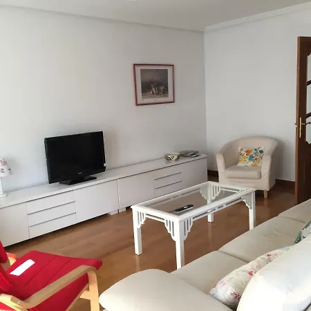 Centro De Moderno Y Confortable 150 M2. Completamente Equipado. Vut Le 84