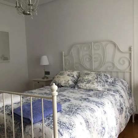 Centro De Moderno Y Confortable 150 M2. Completamente Equipado. Vut Le 84 Διαμέρισμα *