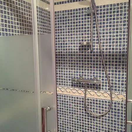 Centro De Moderno Y Confortable 150 M2. Completamente Equipado. Vut Le 84 Διαμέρισμα *